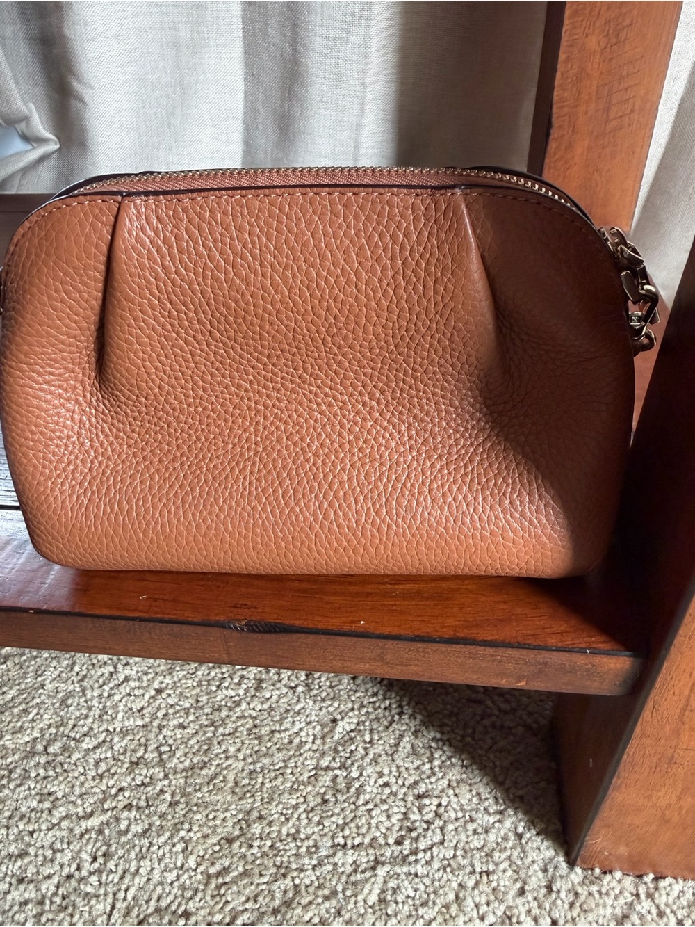 KATE SPADE Tan Dumpling Pebbled Leather Clutch/Crossbody with Gold Hardware - Picture 4 of 11